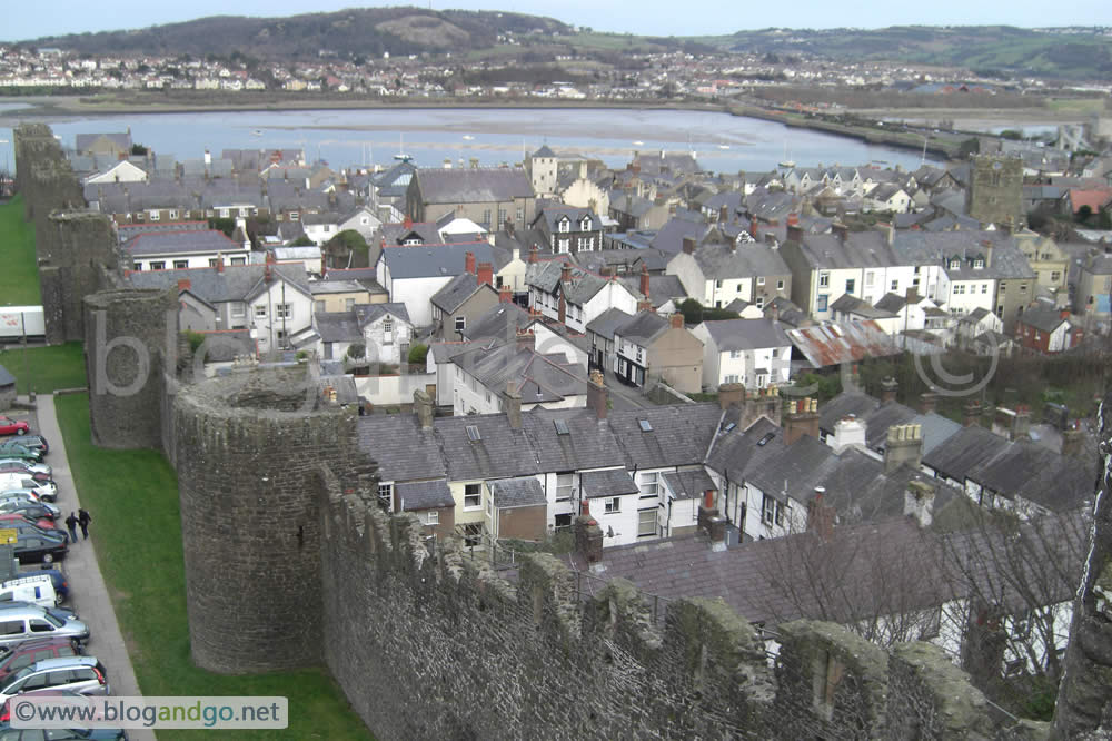 Conwy - Looking to the Upper Gate
